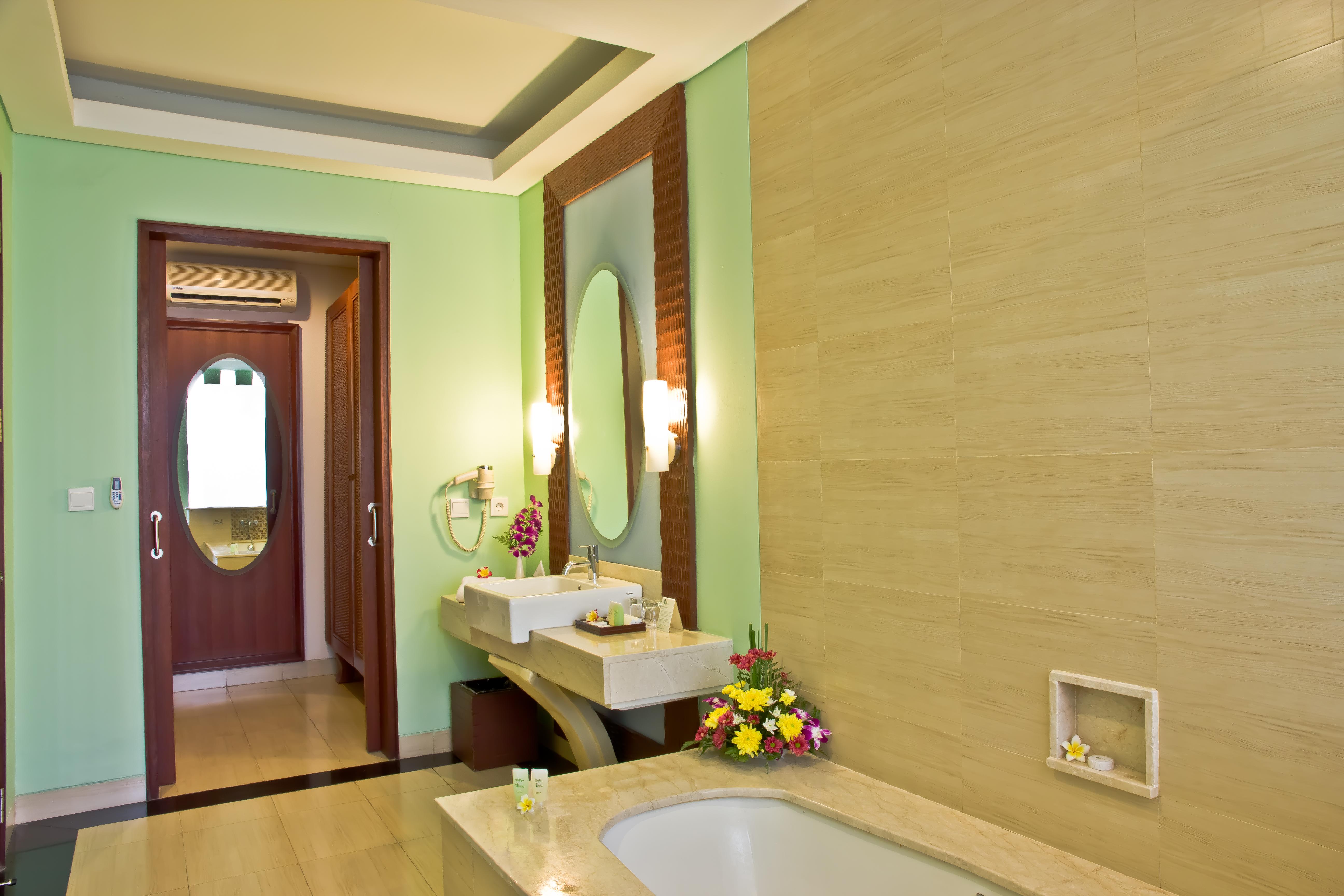 The Rani Hotel & Spa Kuta  Exterior photo