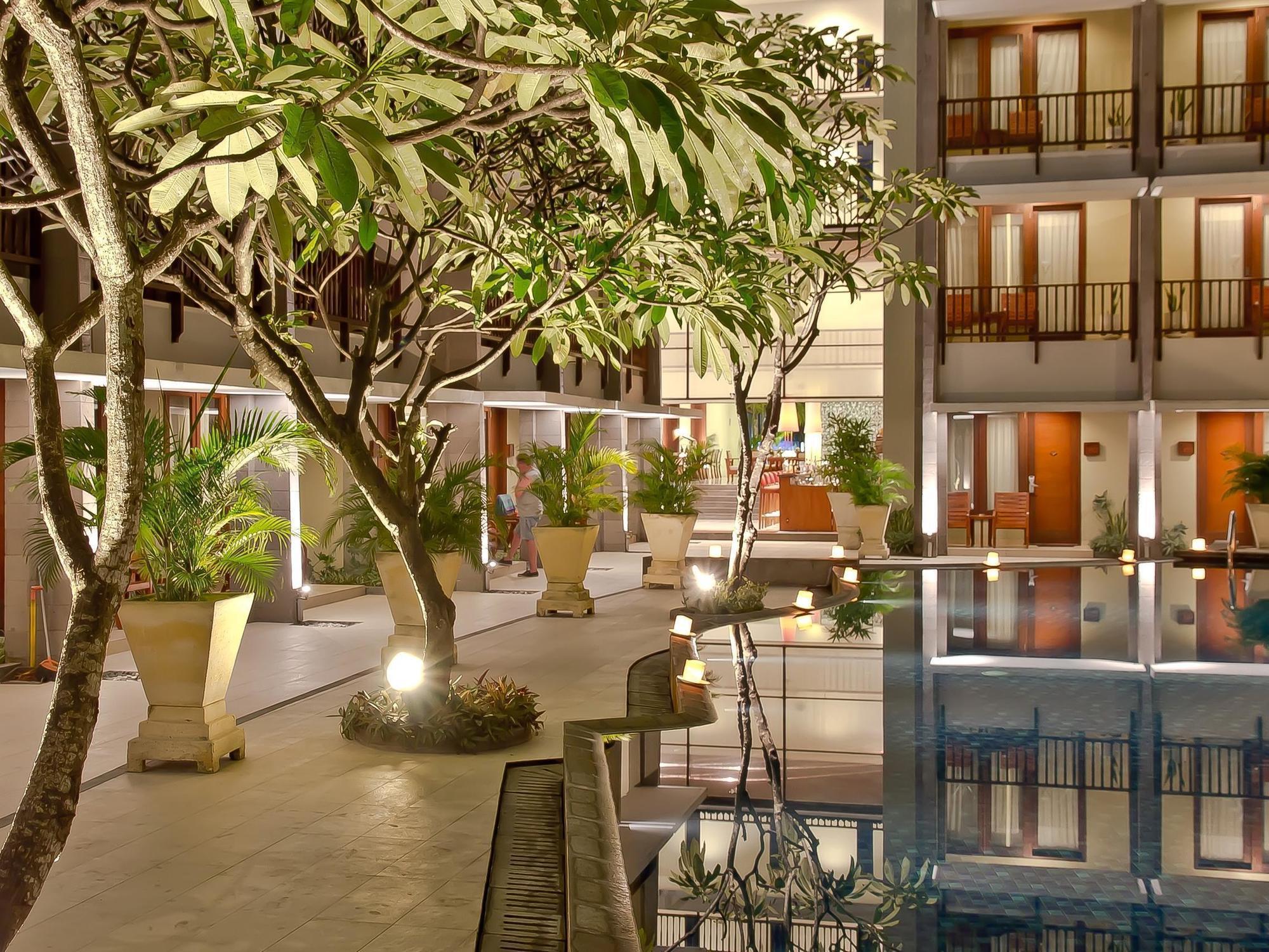 The Rani Hotel & Spa Kuta  Exterior photo