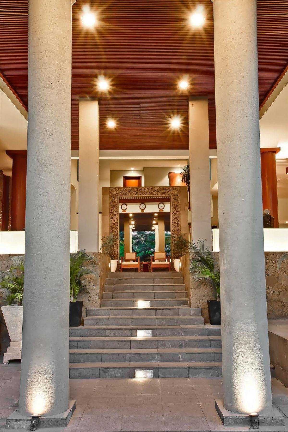 The Rani Hotel & Spa Kuta  Exterior photo